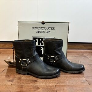 NEW FRYE PHILIP HARNESS BOOTS SHORT